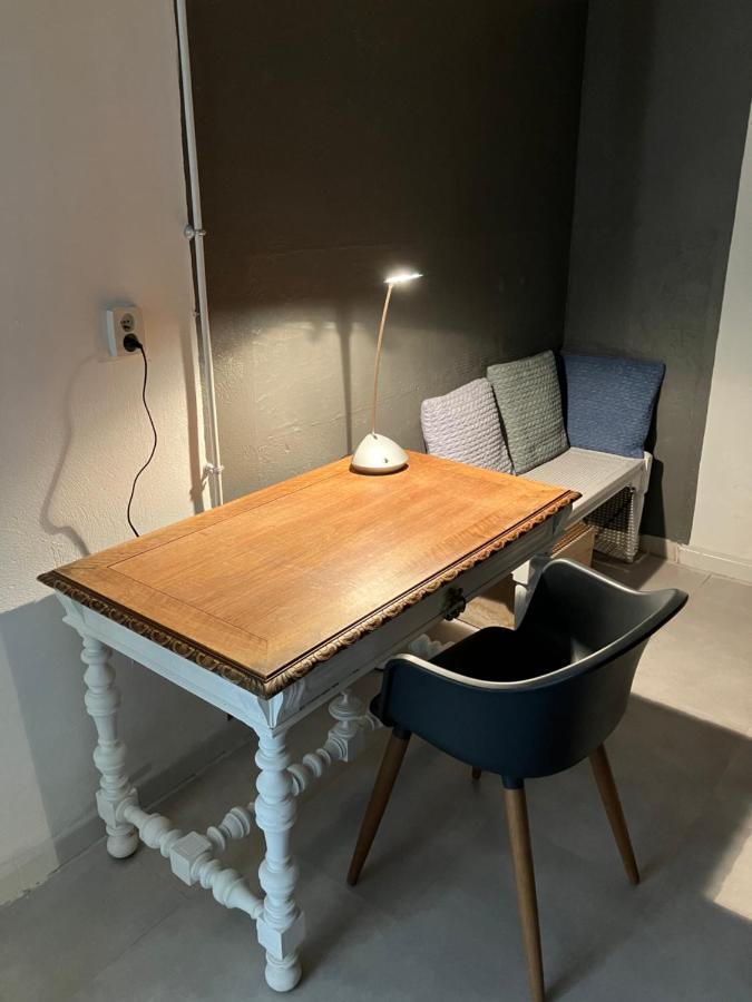 Chambre Avec Petit-Dejeuner En Provence Luberon La Tour-dʼAigues Εξωτερικό φωτογραφία